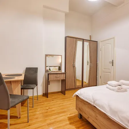 Quiet Spacious Near Old Town - Brezoianu 9 - Pumo Appartement Boekarest