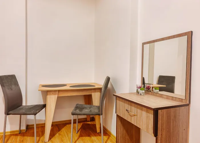 Apartament Quiet Spacious Near Old Town - Brezoianu 9 - Pumo *
